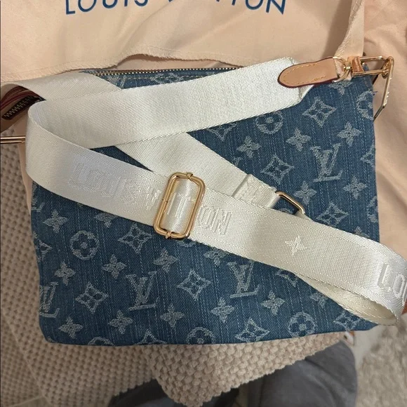 LV DENIM BAG - Picture 3 of 3